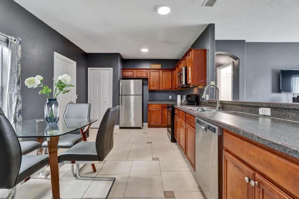 820 GRANTHAM DR, KISSIMMEE, FL — photo 14