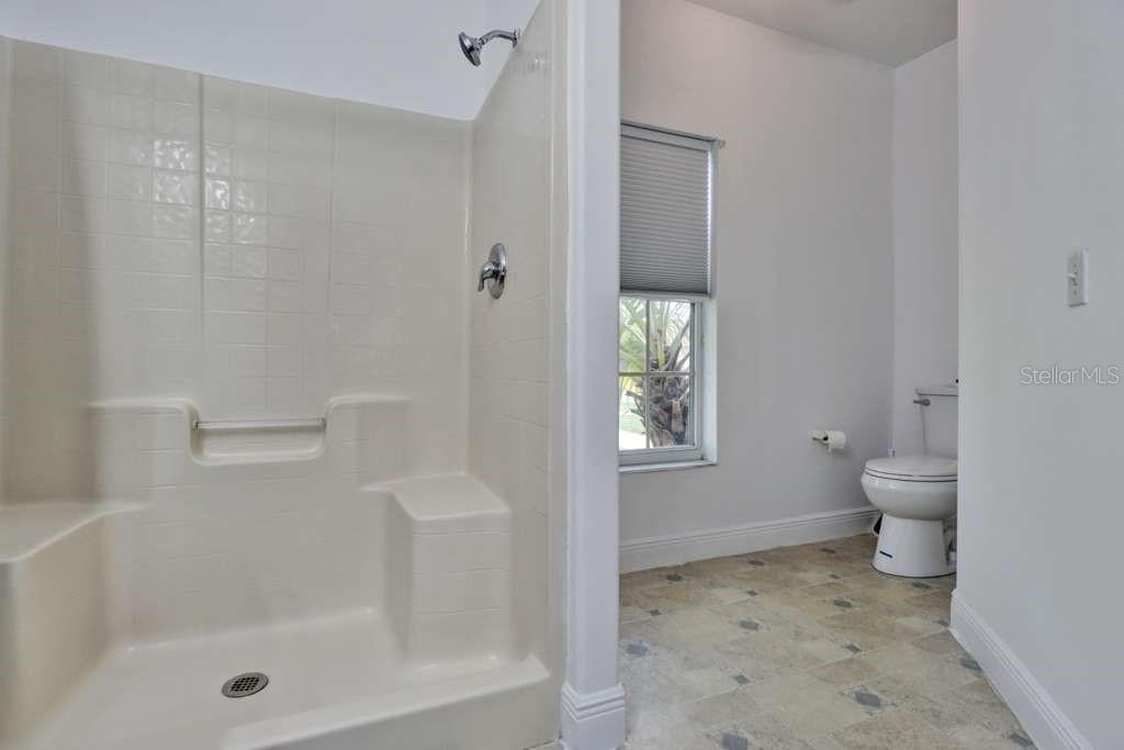 820 GRANTHAM DR, KISSIMMEE, FL — photo 56