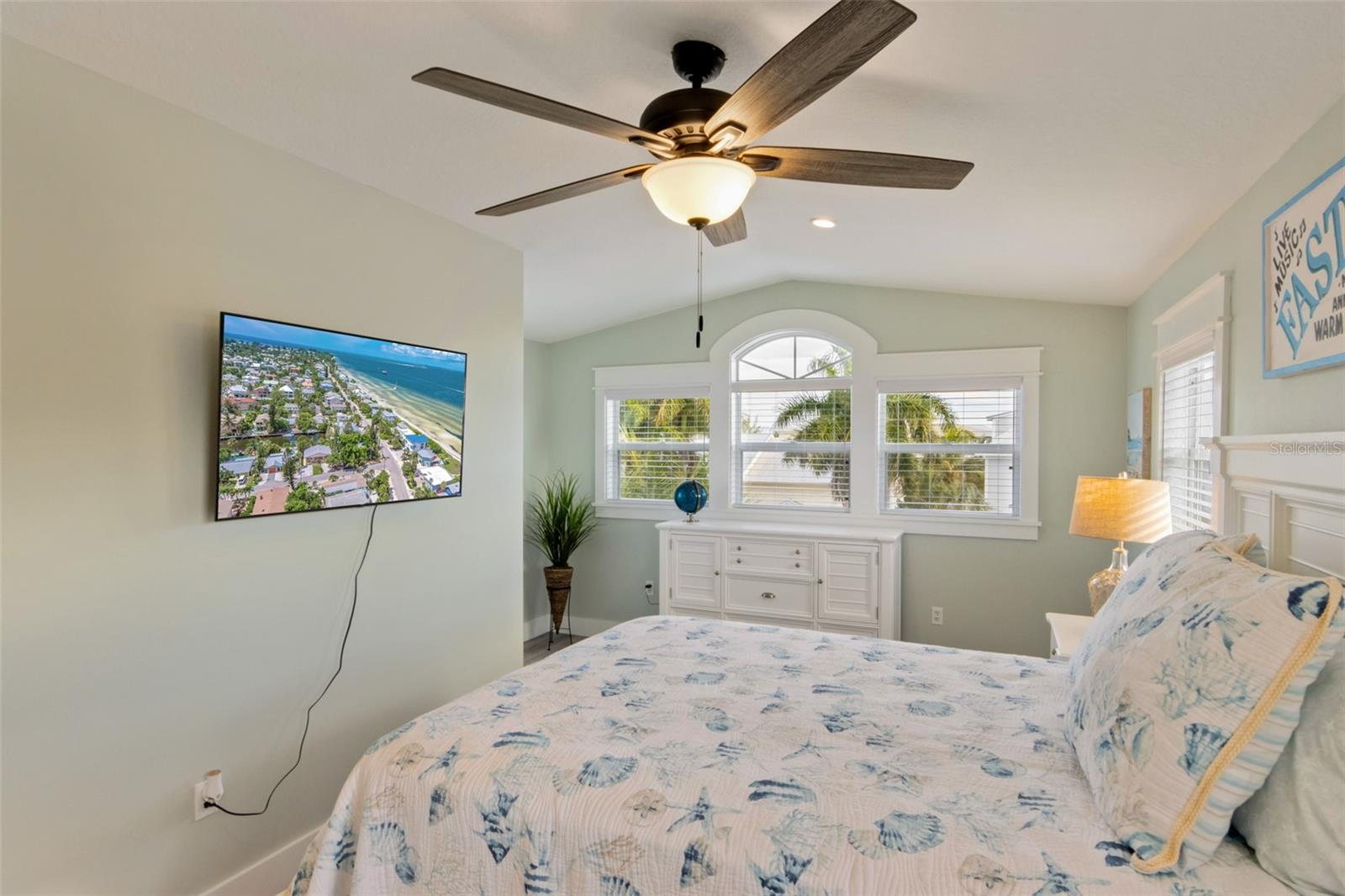 510 MAGNOLIA AVE, ANNA MARIA, FL — photo 25