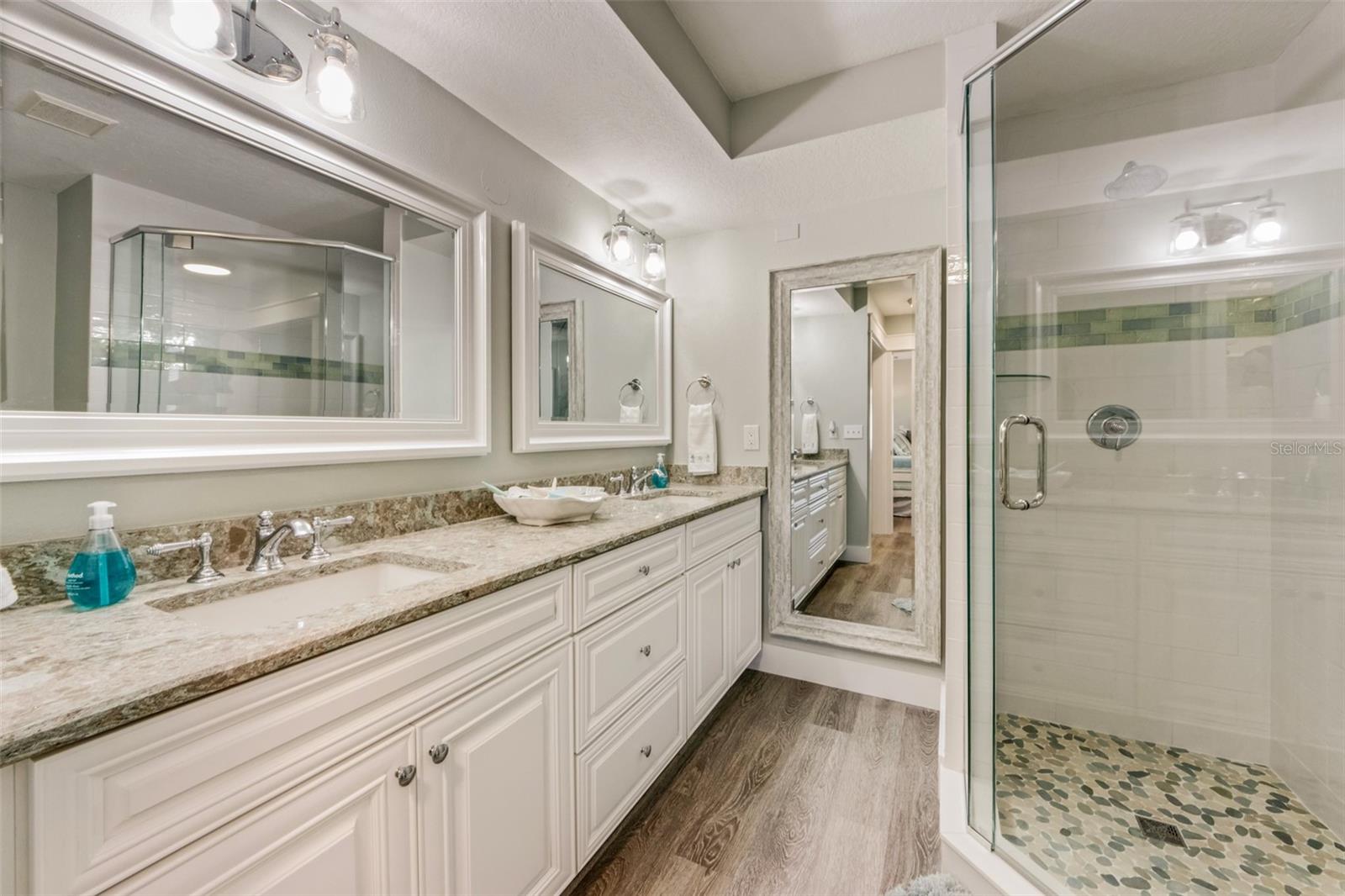 510 MAGNOLIA AVE, ANNA MARIA, FL — photo 32