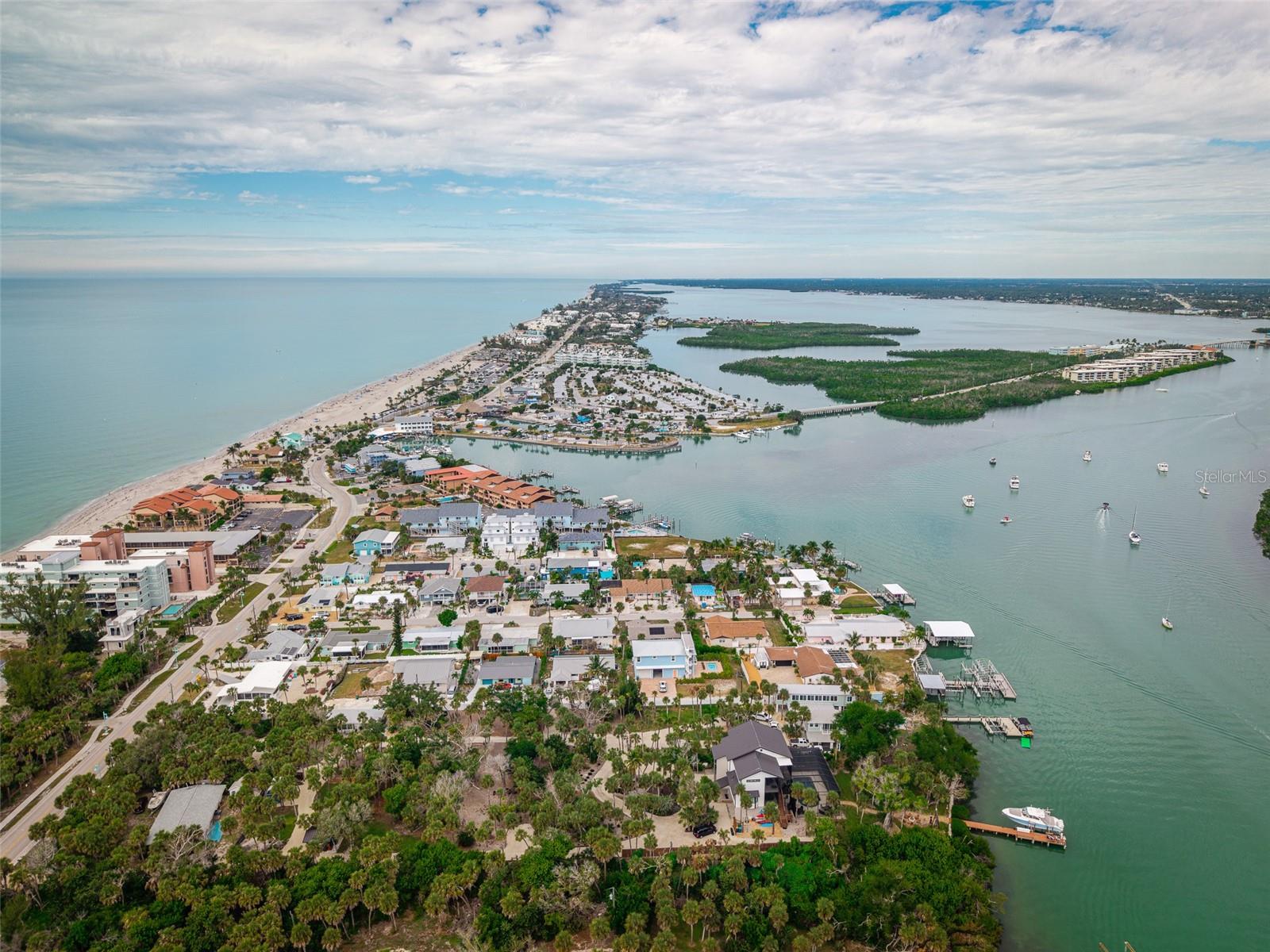 210 TOURNAMENT RD, ROTONDA WEST, FL — photo 58