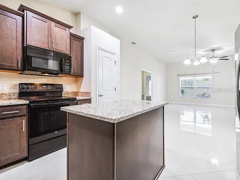 404 RIO GRANDE CT, POINCIANA, FL — photo 9