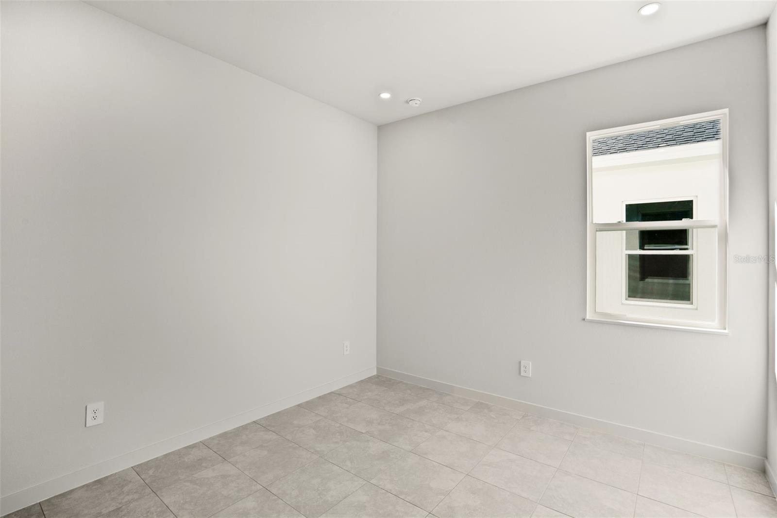 438 SKYFIELD CT, LADY LAKE, FL — photo 48
