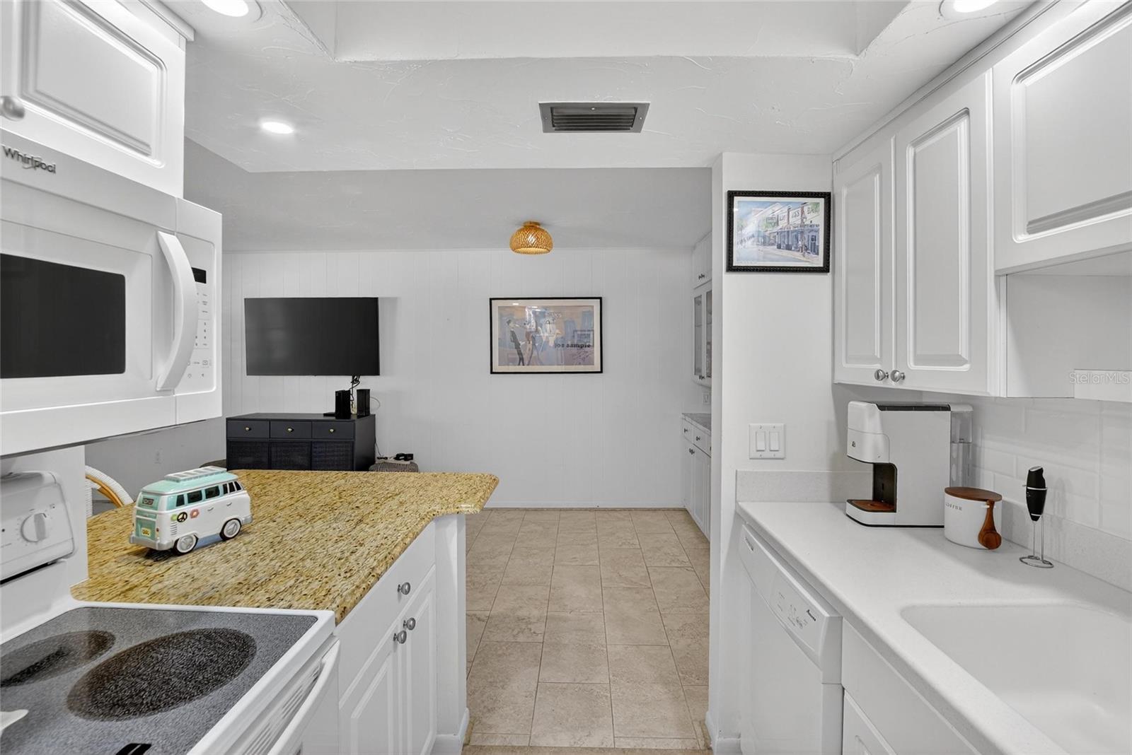 650 PINELLAS POINT DR S #236, ST PETERSBURG, FL — photo 10