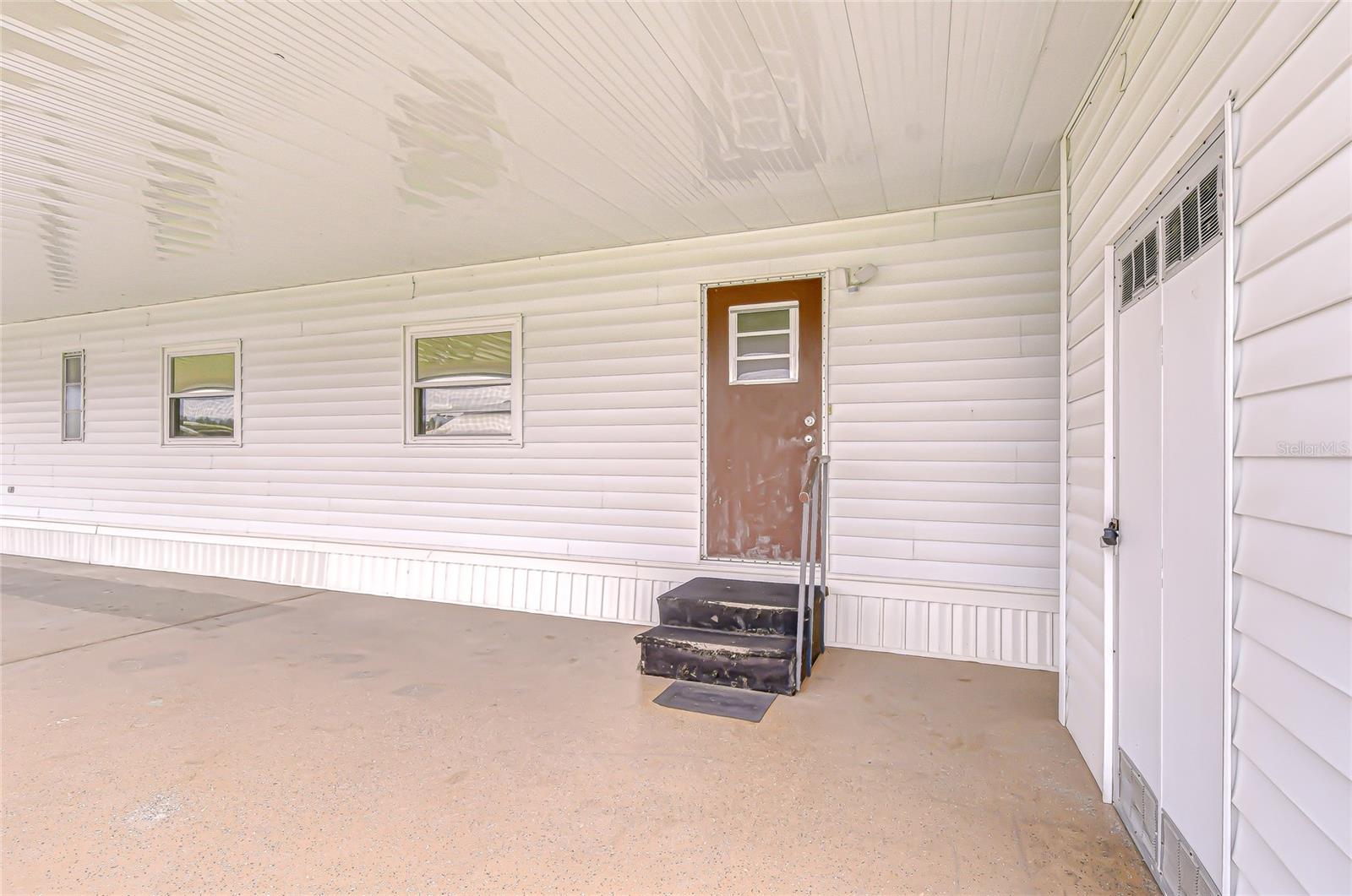 39524 DUNDEE RD, ZEPHYRHILLS, FL — photo 7