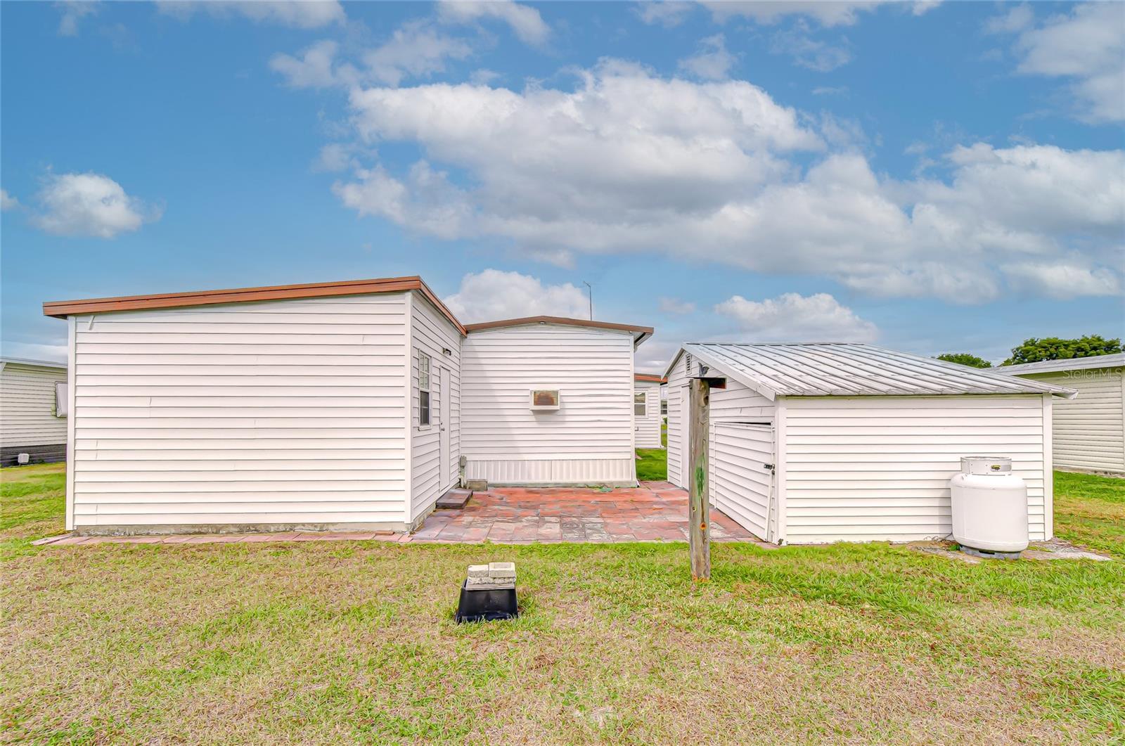 39524 DUNDEE RD, ZEPHYRHILLS, FL — photo 10