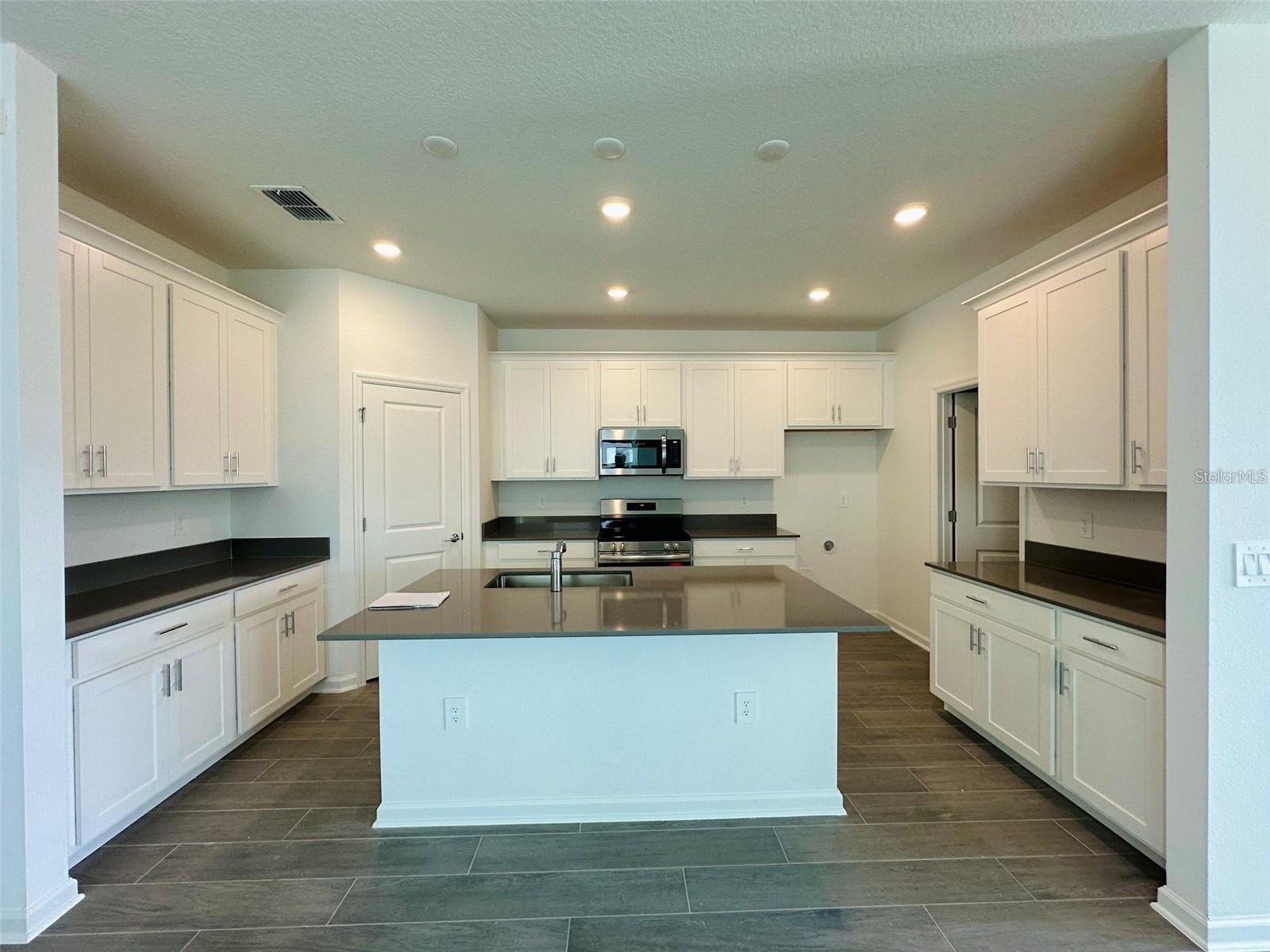 2665 ARMSTRONG AVE, CLERMONT, FL — photo 5