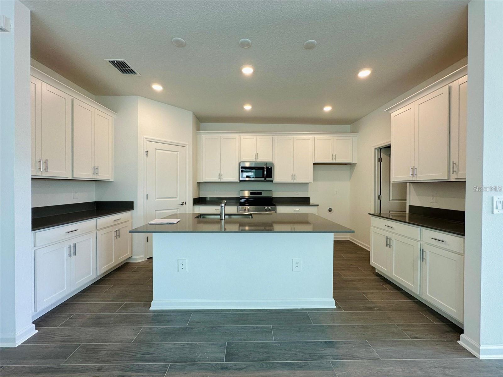 2665 ARMSTRONG AVE, CLERMONT, FL — photo 8