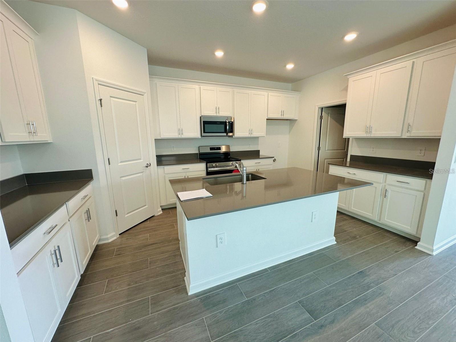 2665 ARMSTRONG AVE, CLERMONT, FL — photo 12