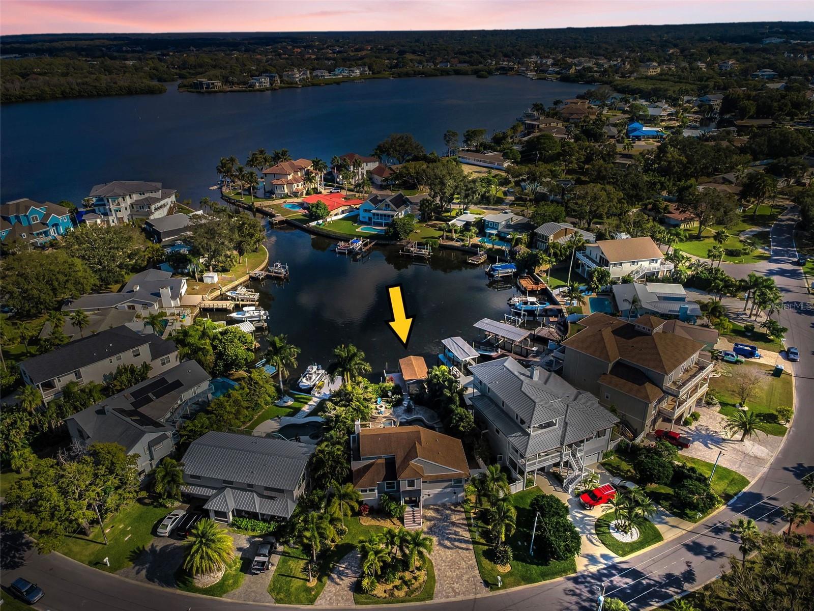 110 CARLYLE CIR, PALM HARBOR, FL — photo 2