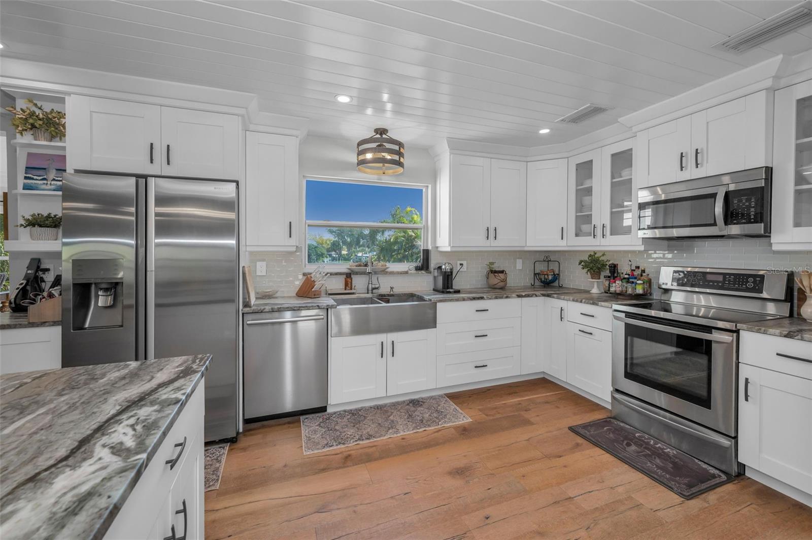 110 CARLYLE CIR, PALM HARBOR, FL — photo 14