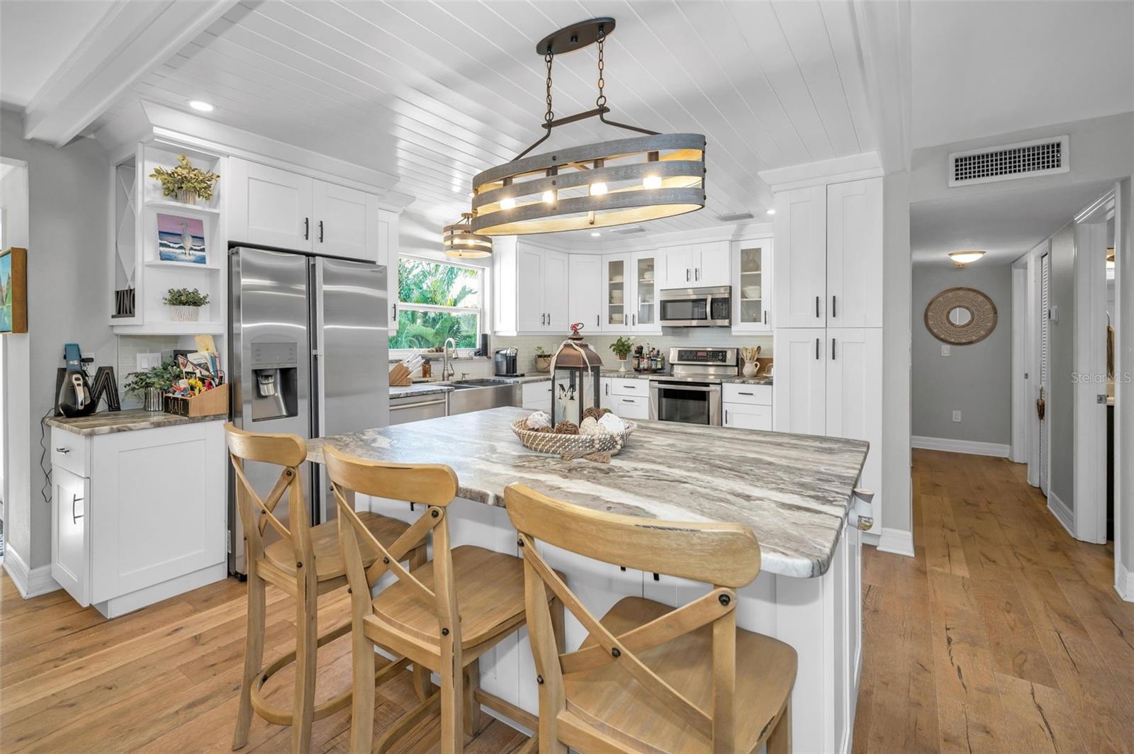 110 CARLYLE CIR, PALM HARBOR, FL — photo 18