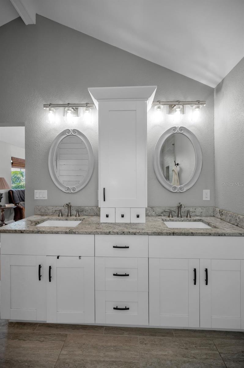 110 CARLYLE CIR, PALM HARBOR, FL — photo 30