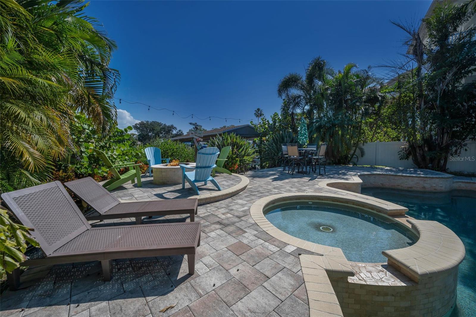110 CARLYLE CIR, PALM HARBOR, FL — photo 67