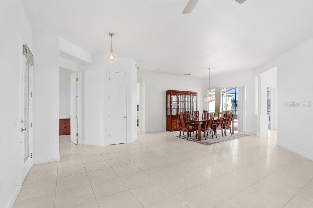 699 GLENDORA RD, KISSIMMEE, FL — photo 32