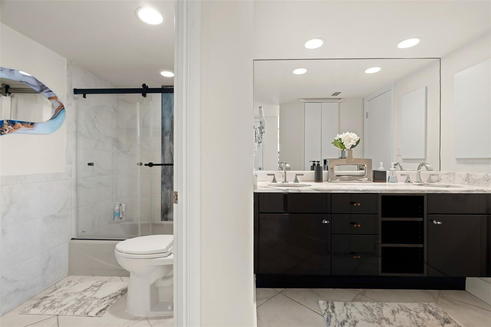 1750 BENJAMIN FRANKLIN DR #8D, SARASOTA, FL — photo 26