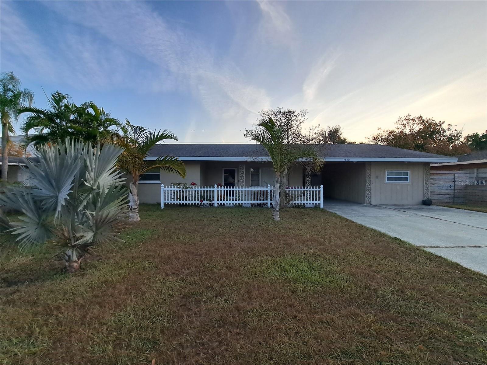 4530 19TH STREET CIR W, BRADENTON, FL