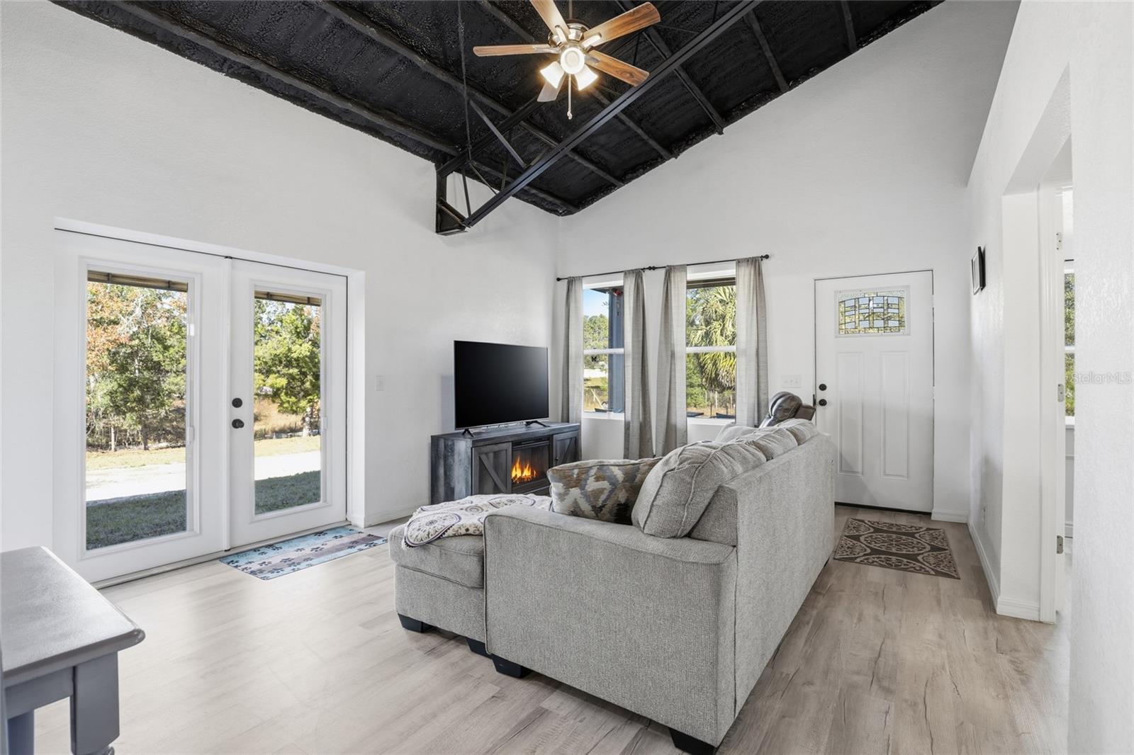 4030 NE 140TH CT, WILLISTON, FL — photo 8