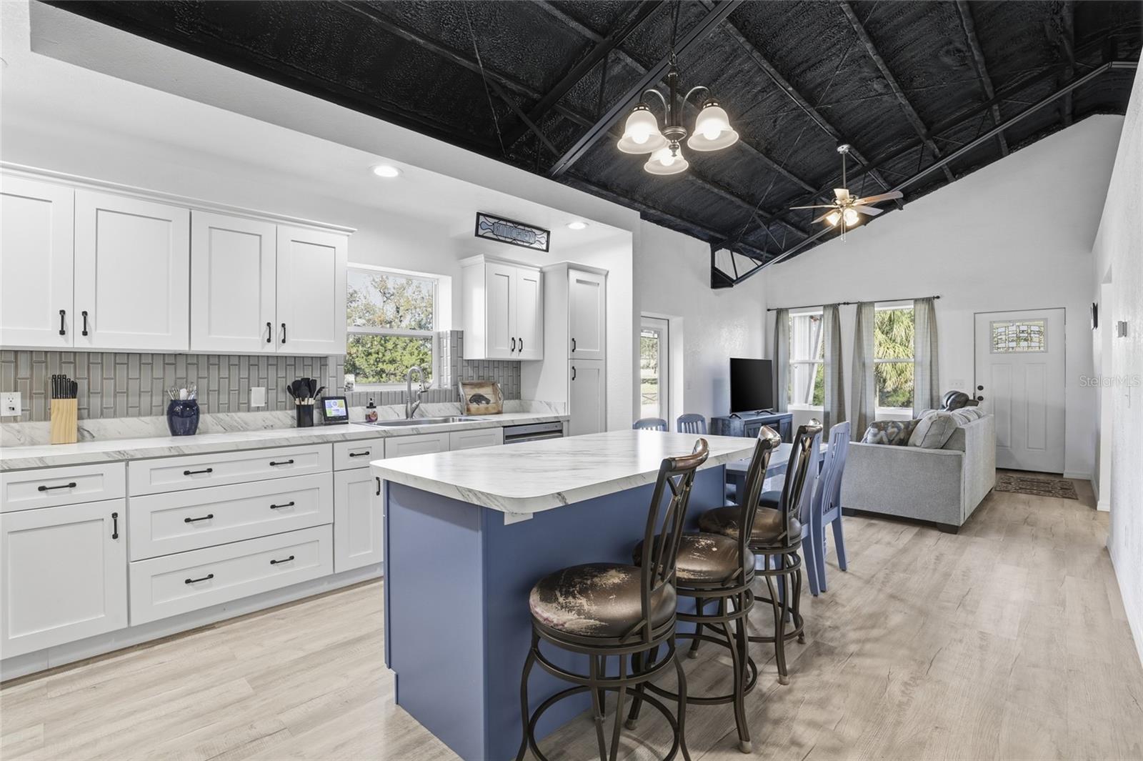 4030 NE 140TH CT, WILLISTON, FL — photo 10