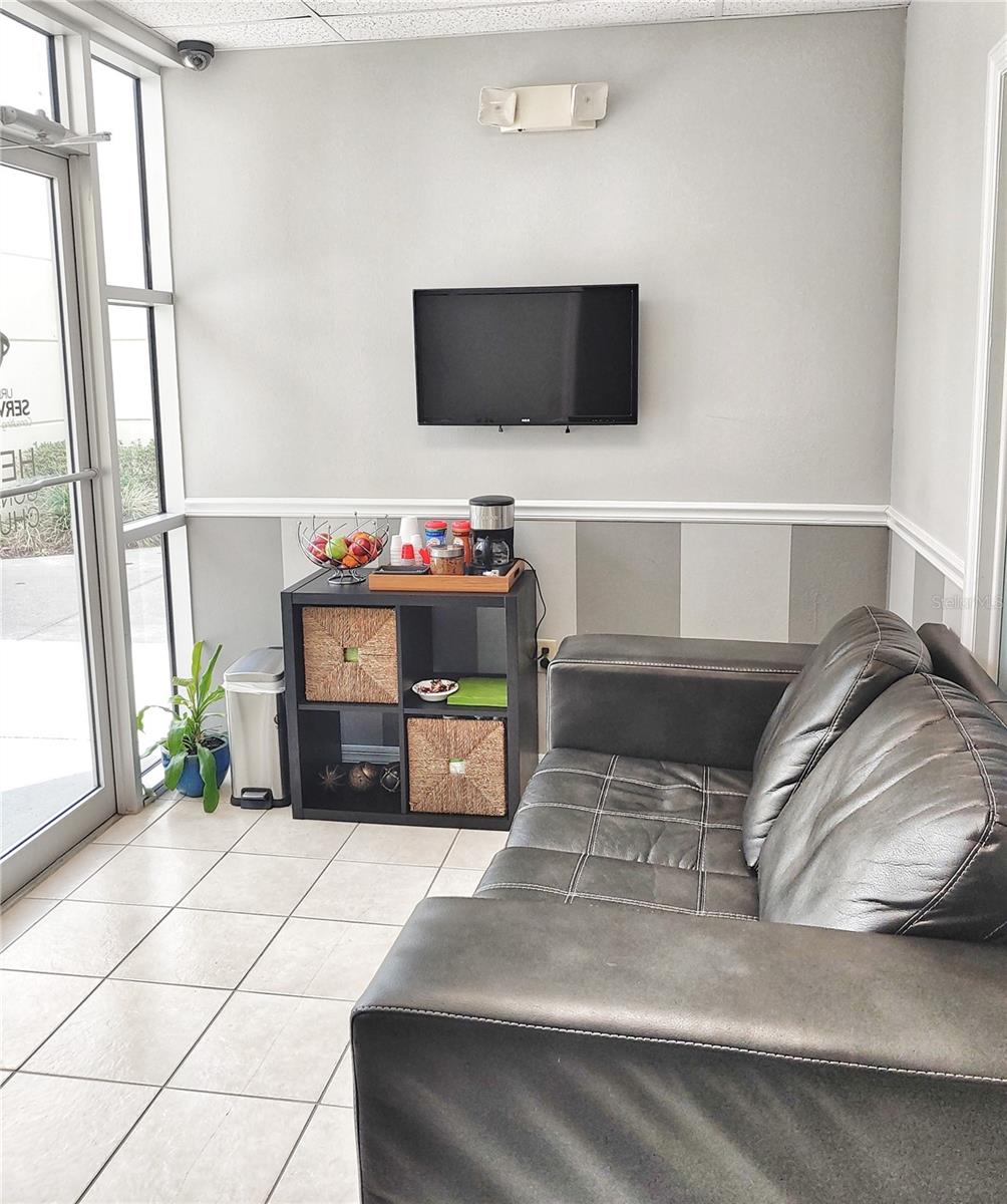 8810 COMMODITY CIR #17D, ORLANDO, FL — photo 3