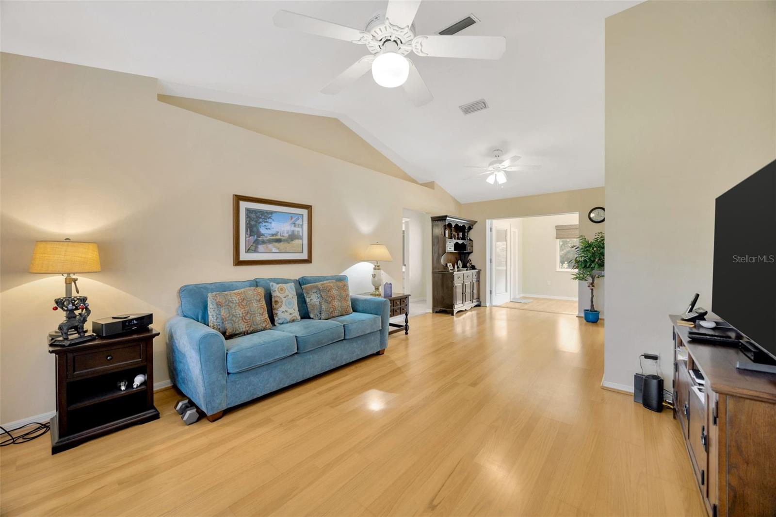 37157 FOXRUN PL, ZEPHYRHILLS, FL — photo 4