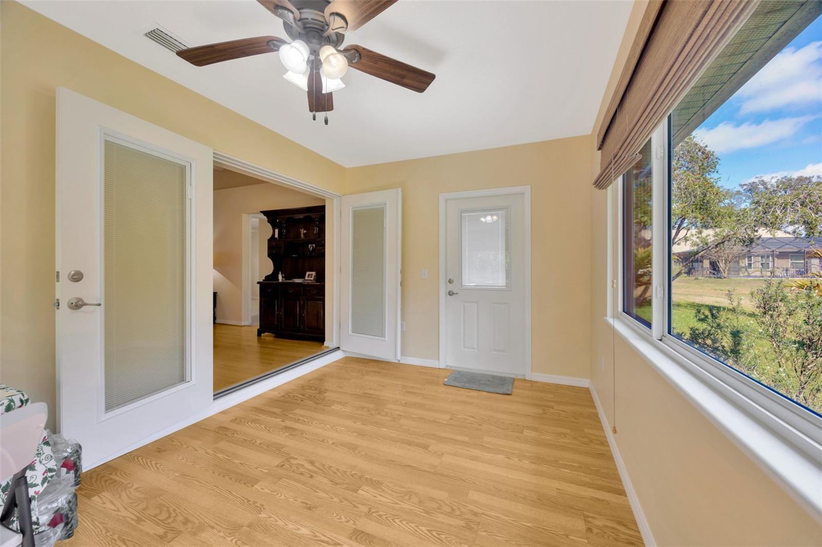 37157 FOXRUN PL, ZEPHYRHILLS, FL — photo 16
