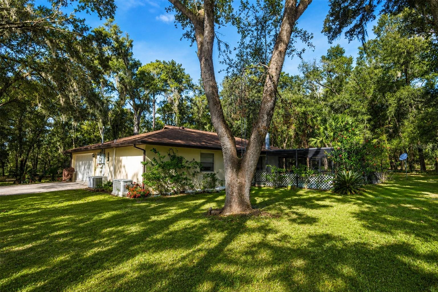 37600 ROLLING ACRES RD, LADY LAKE, FL — photo 7