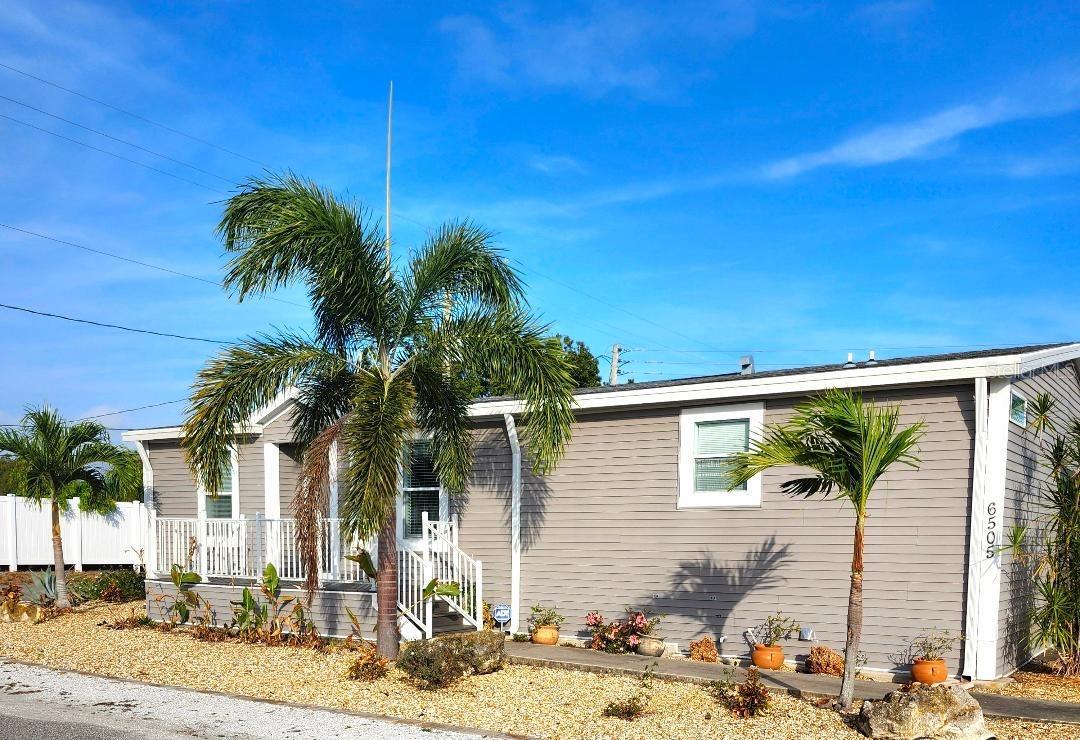 6505 ARIZONA ST, BRADENTON, FL — photo 2