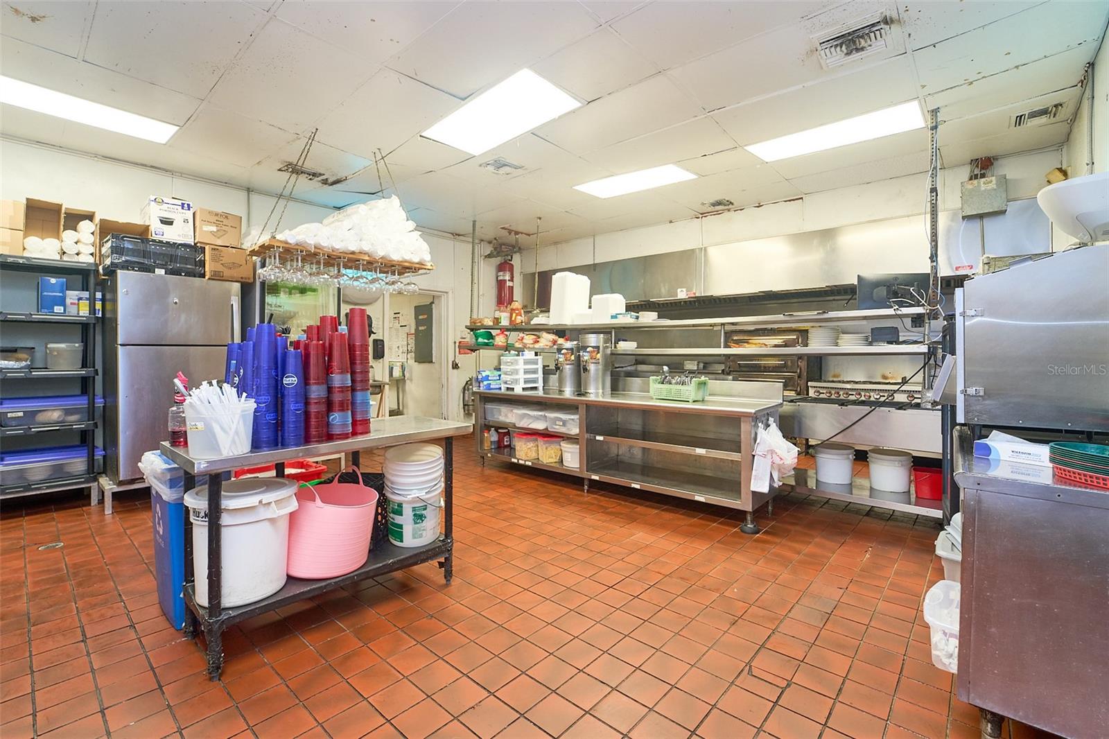 706 E BRANDON BLVD, BRANDON, FL — photo 22