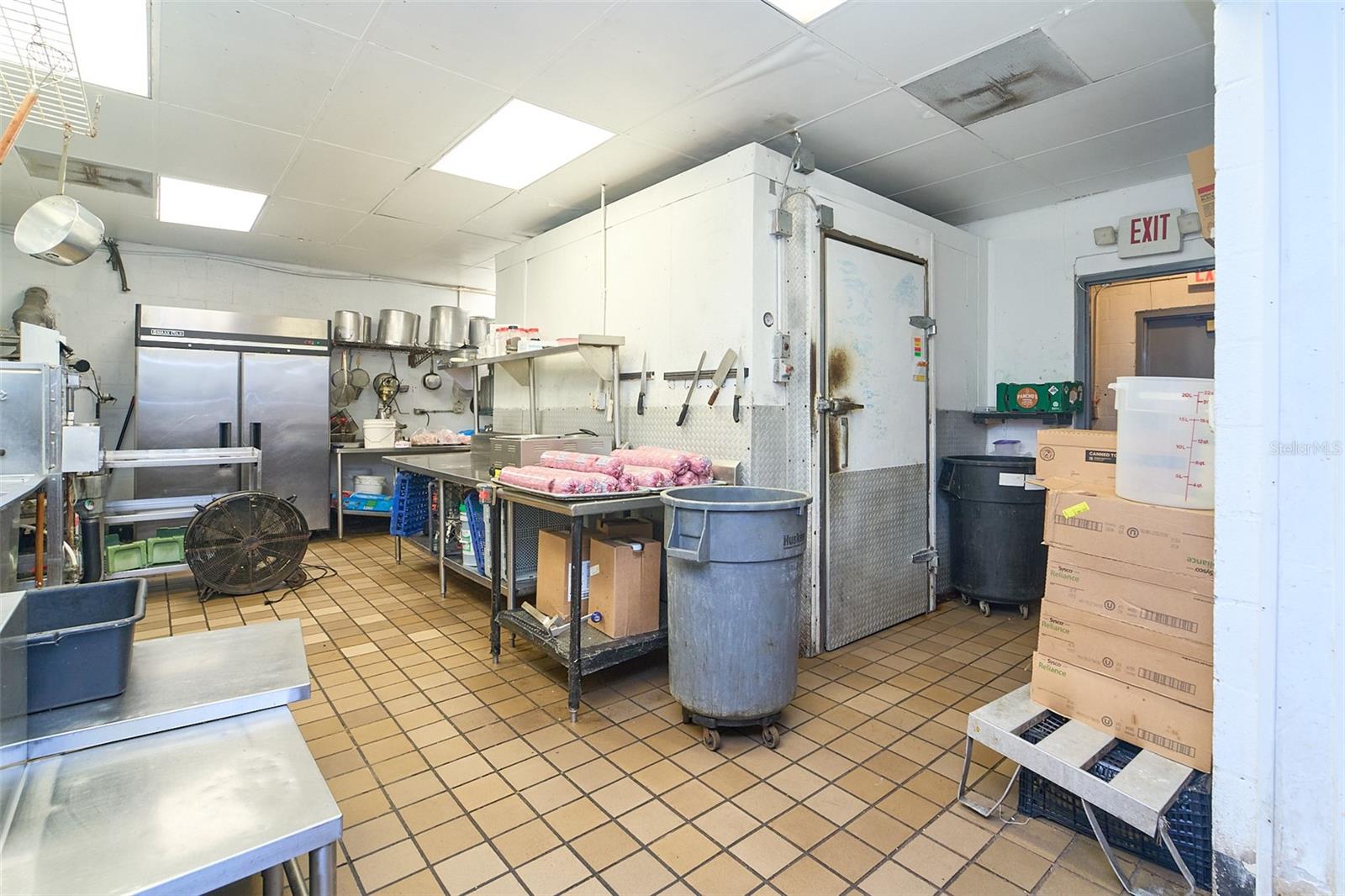 706 E BRANDON BLVD, BRANDON, FL — photo 26