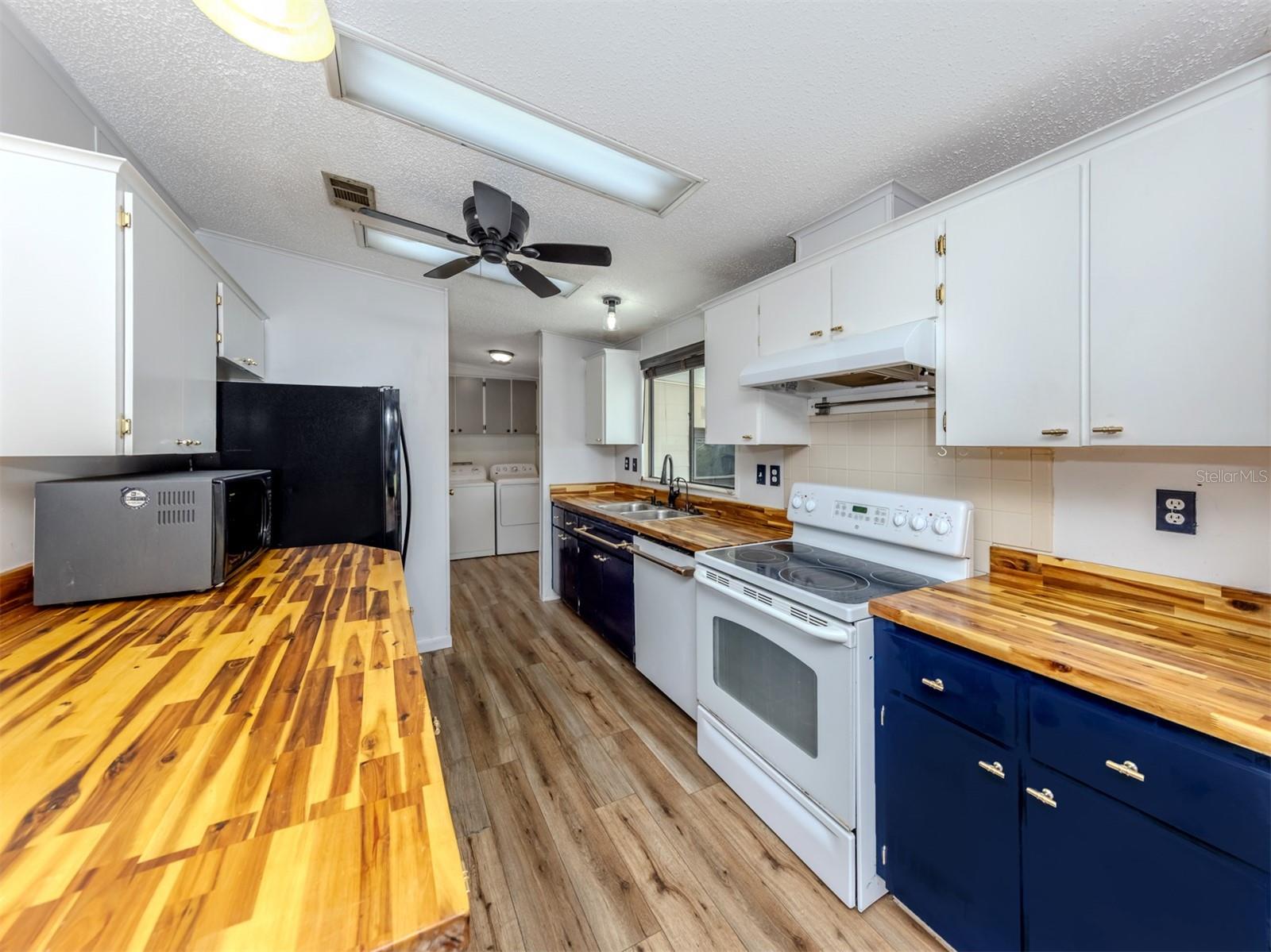 397 CATAMARAN CT, NORTH PORT, FL — photo 10