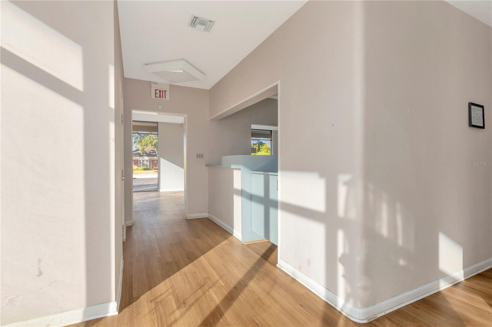 1201 S MYRTLE AVE, CLEARWATER, FL — photo 10