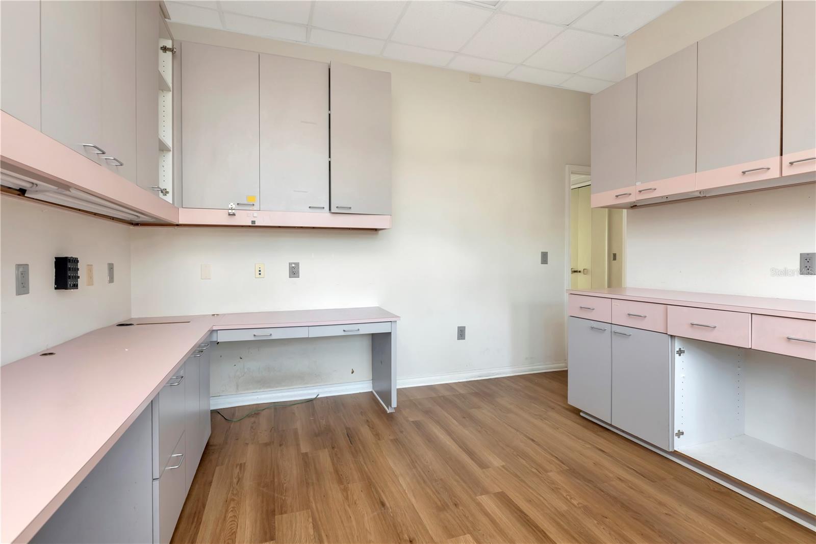 1201 S MYRTLE AVE, CLEARWATER, FL — photo 38