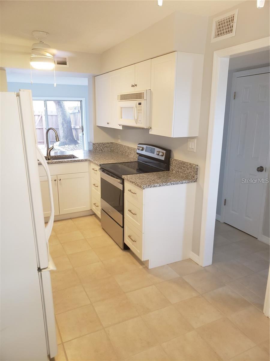 520 GEORGETOWN DR, CASSELBERRY, FL — photo 9