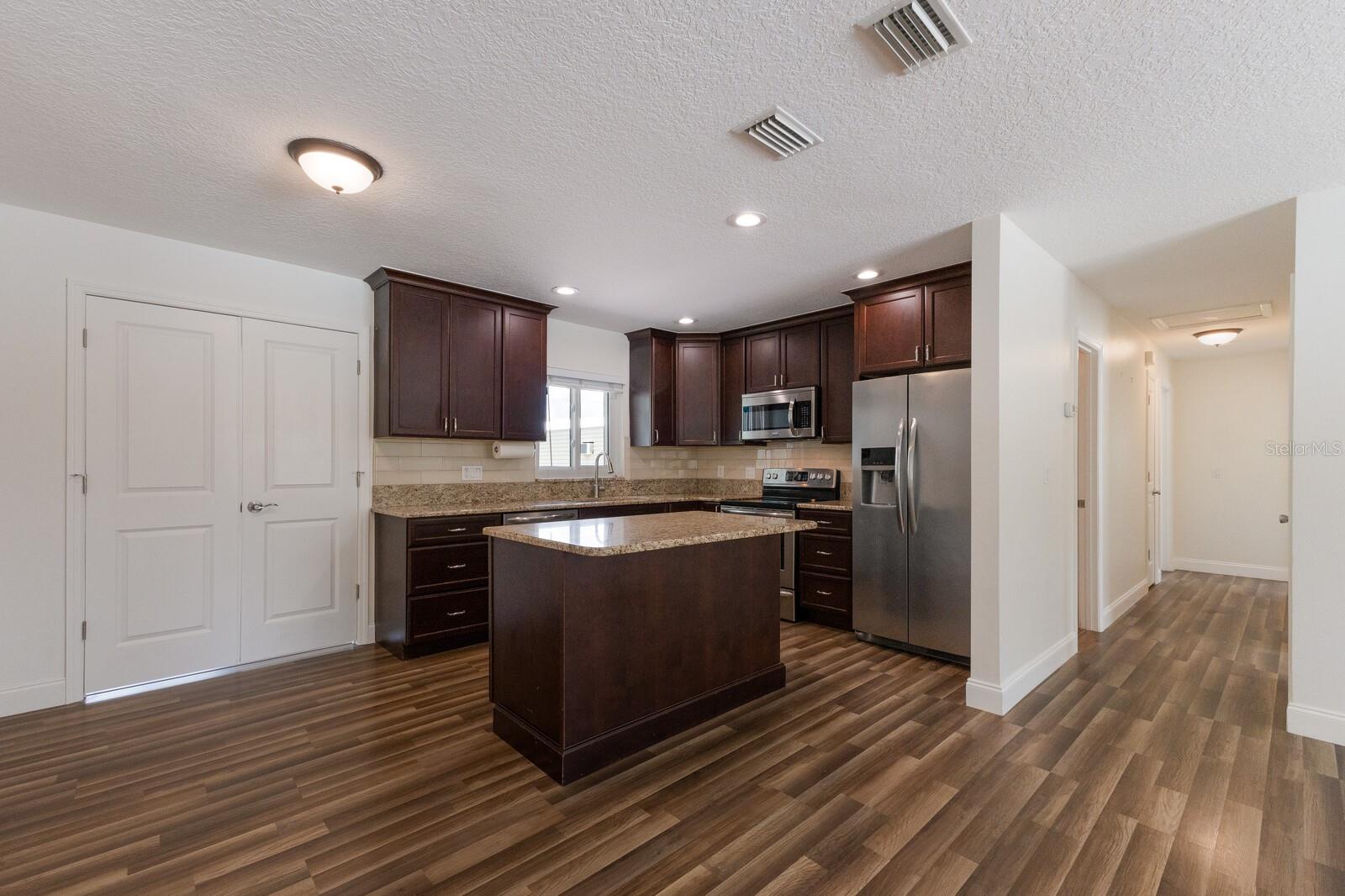 4312 3RD AVE NW, BRADENTON, FL — photo 9