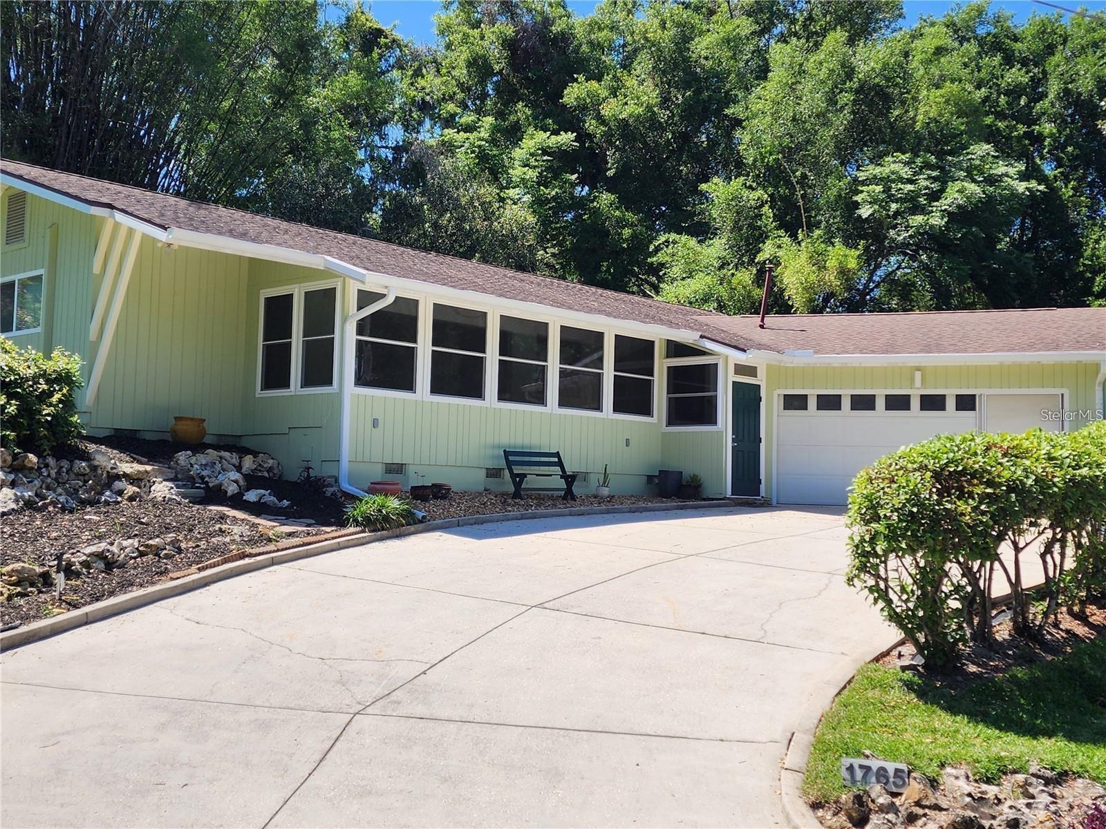 1765 HILLTOP DR, MOUNT DORA, FL