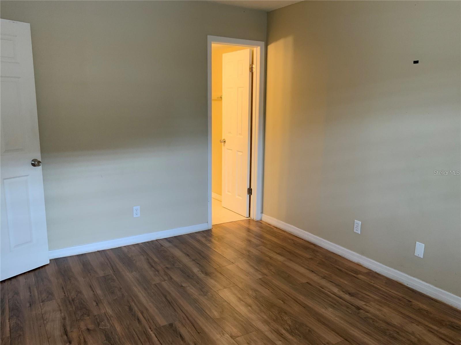233 RED MAPLE PL #233, BRANDON, FL — photo 2