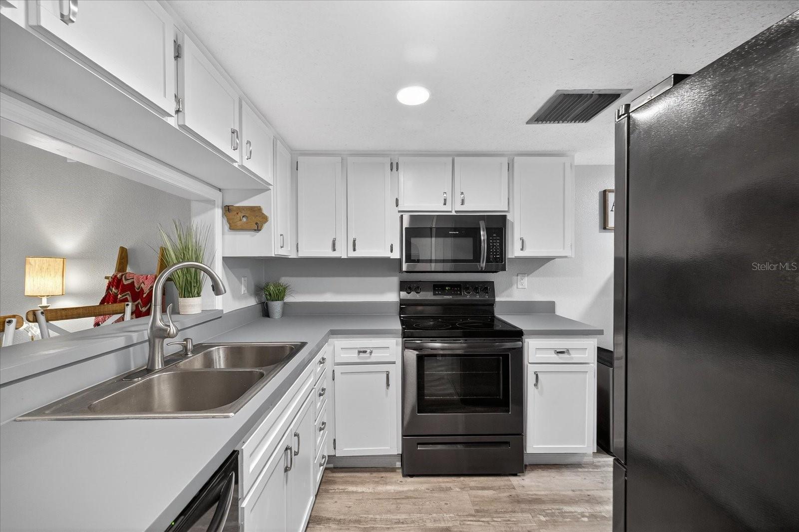 3230 TEESIDE DRIVE, NEW PORT RICHEY, FL — photo 8