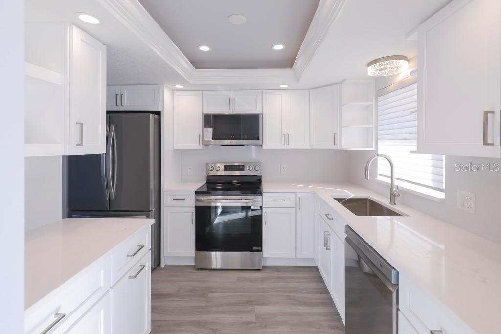 5 GATESHEAD DR #107, DUNEDIN, FL — photo 11