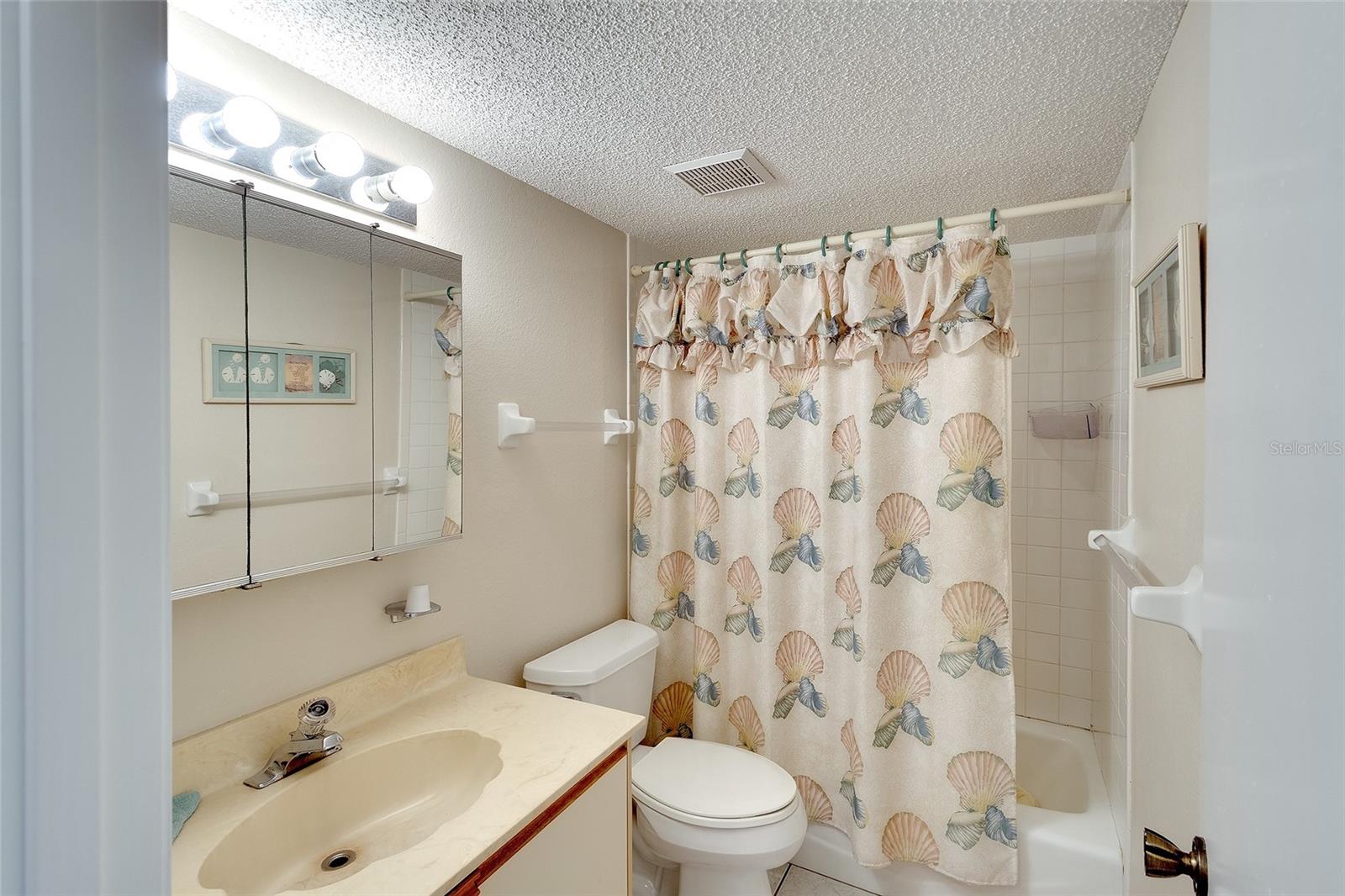 3601 E BAY DR #102, HOLMES BEACH, FL — photo 16