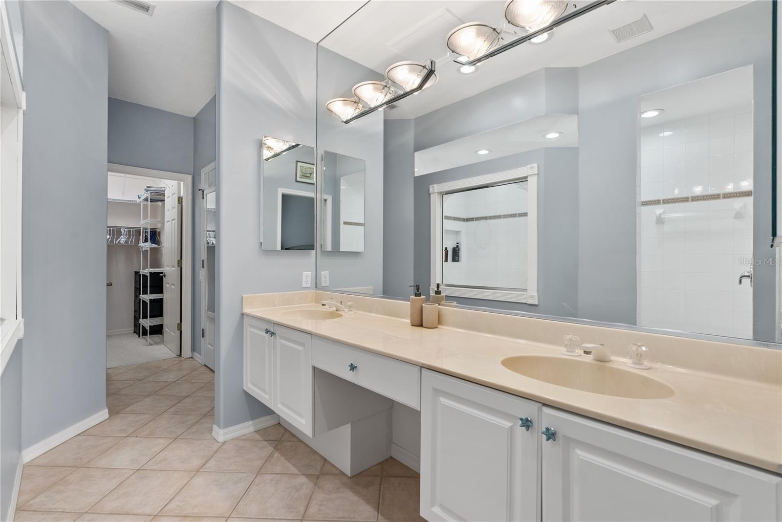 8553 54TH AVENUE CIR E, BRADENTON, FL — photo 17