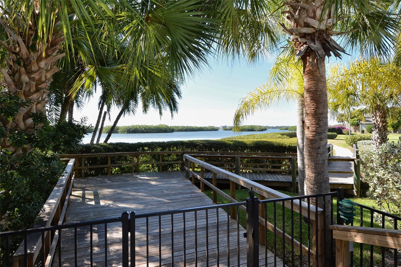 1720 GLENHOUSE DR #GL430, SARASOTA, FL — photo 36