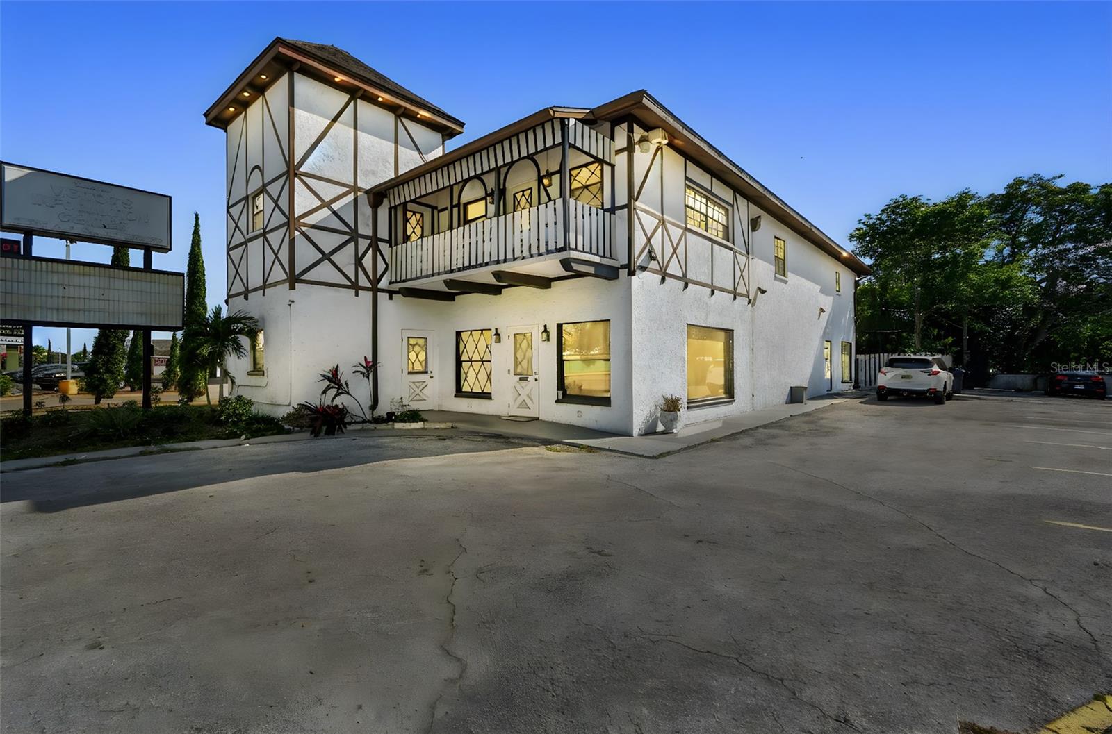 3601 E BUSCH BLVD, TAMPA, FL