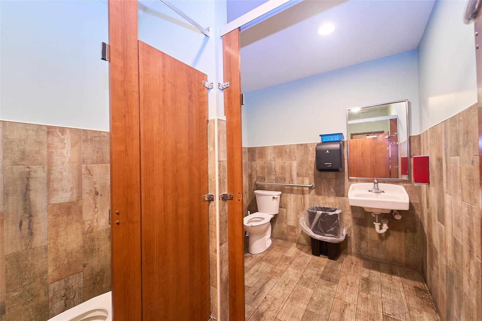 704 E BRANDON BLVD, BRANDON, FL — photo 18