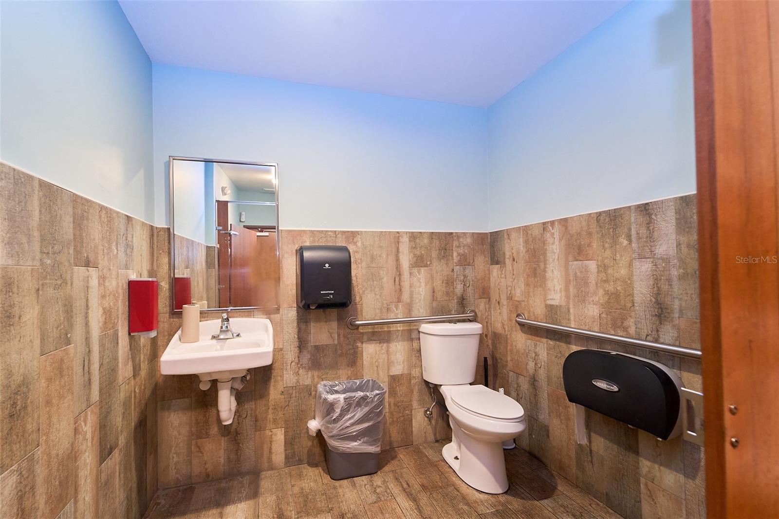 704 E BRANDON BLVD, BRANDON, FL — photo 20