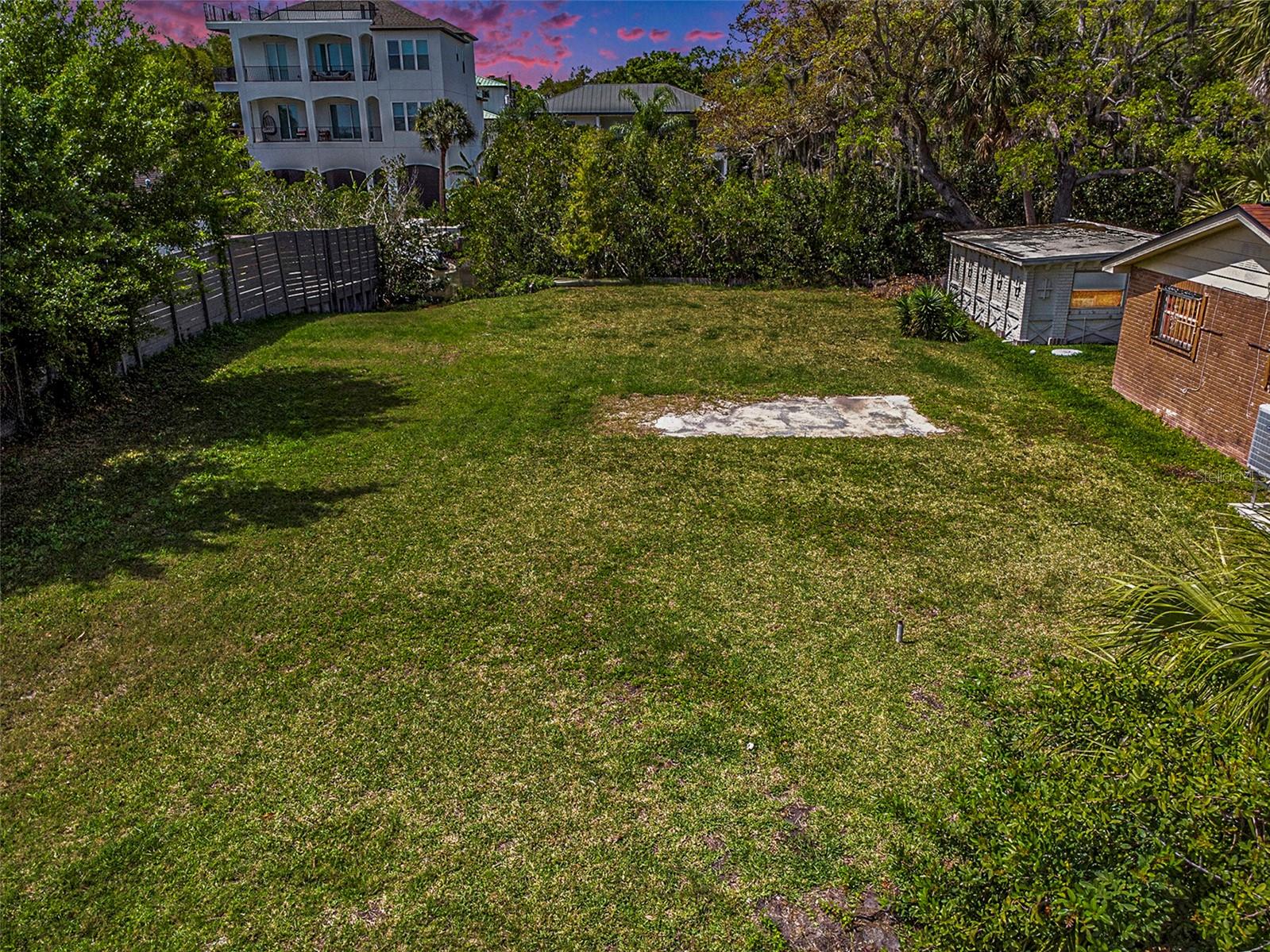 7406 BAY DR, TAMPA, FL — photo 3