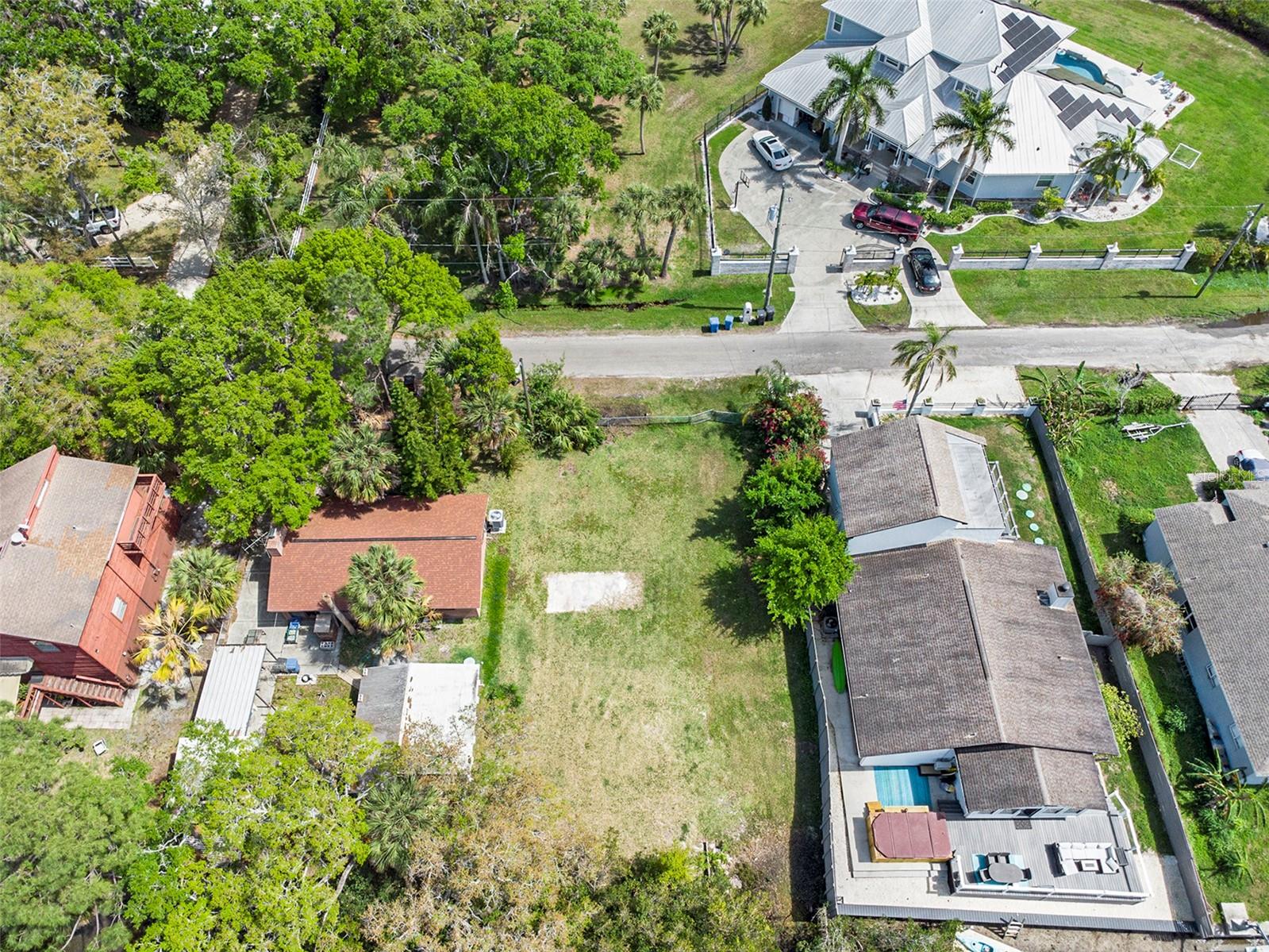 7406 BAY DR, TAMPA, FL — photo 6