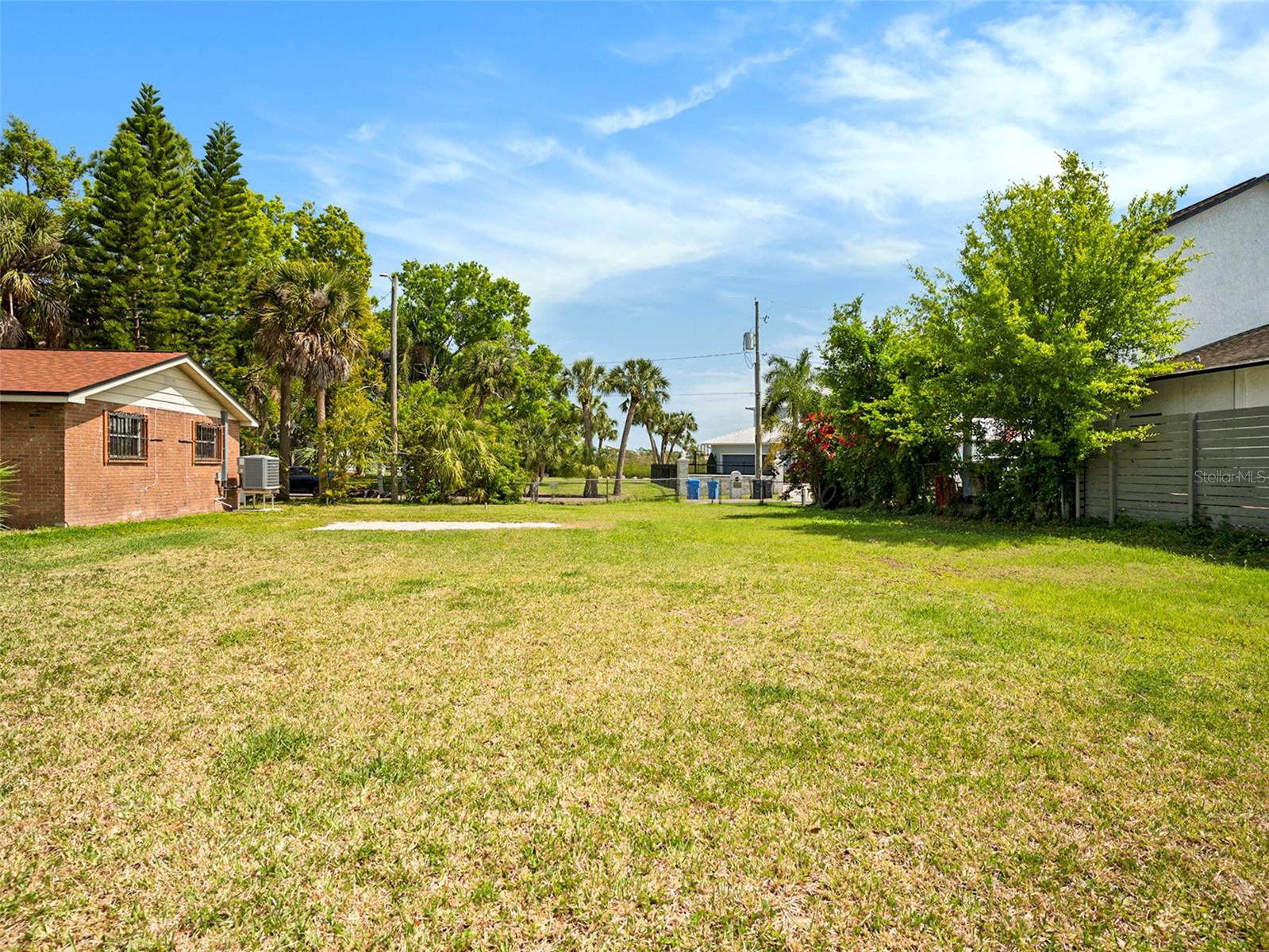 7406 BAY DR, TAMPA, FL — photo 10