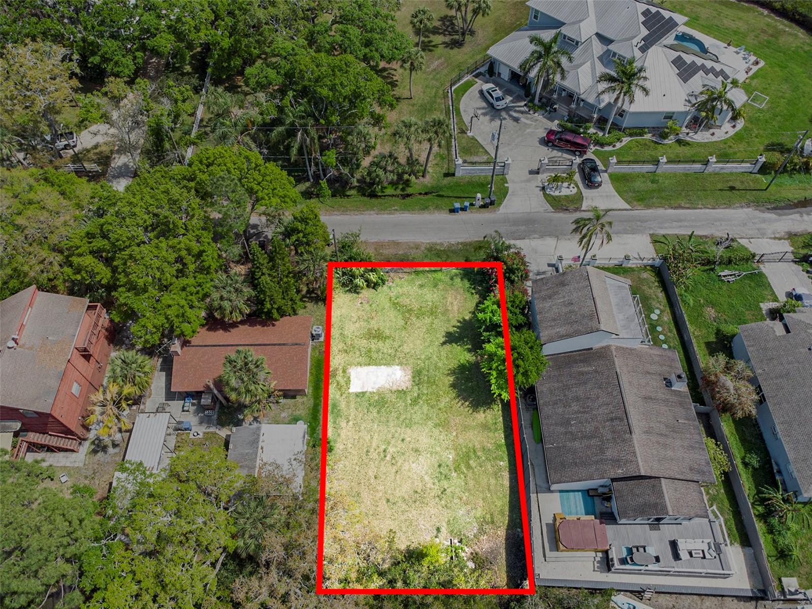 7406 BAY DR, TAMPA, FL — photo 20