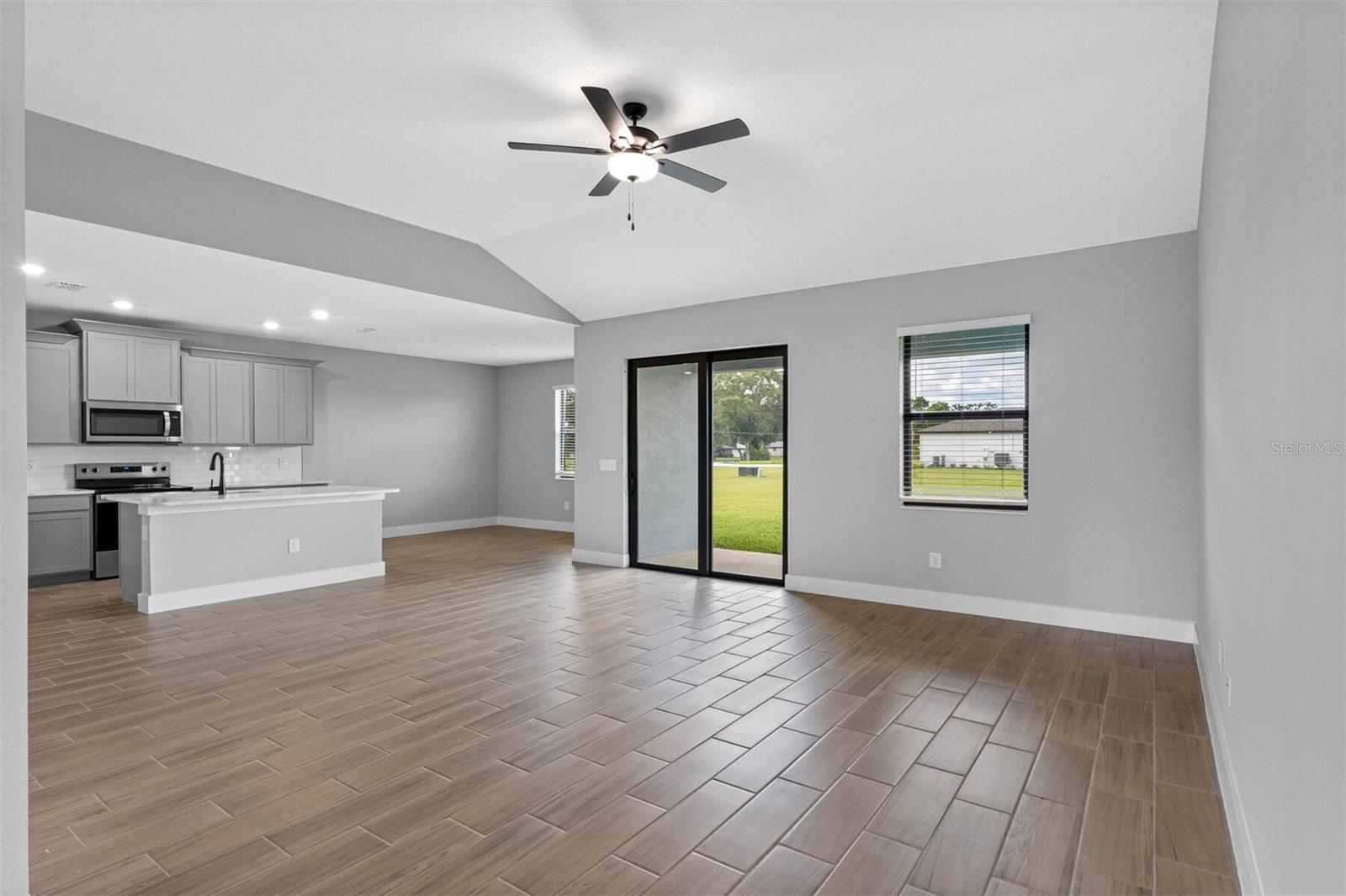 13521 WALDEN SHEFFIELD RD, DOVER, FL — photo 2